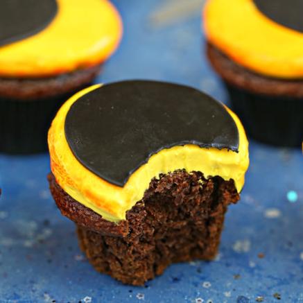 Solar Eclipse Cupcakes