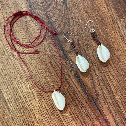 seashell necklace and earrrings